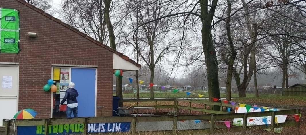 schoonmaken achterpaden Brabantbuurt